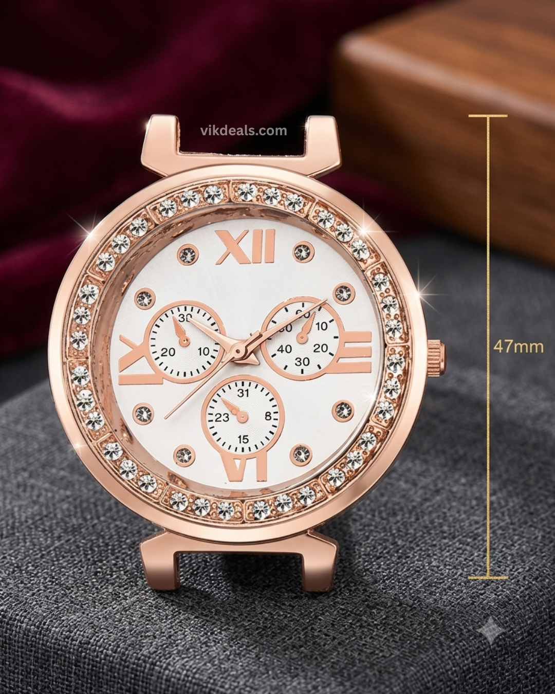 Analog Tatan with White & Black mina round dial watch for womens or girls.